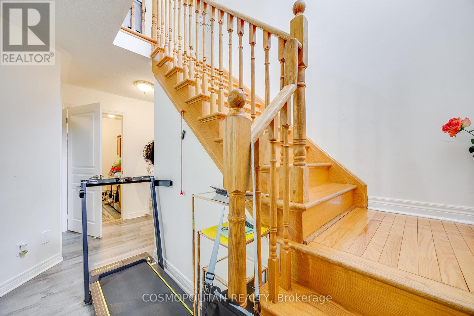 53 Longfellow Avenue, St. Catharines (Haig), Ontario  L2R 6N8 - Photo 11 - X12003001