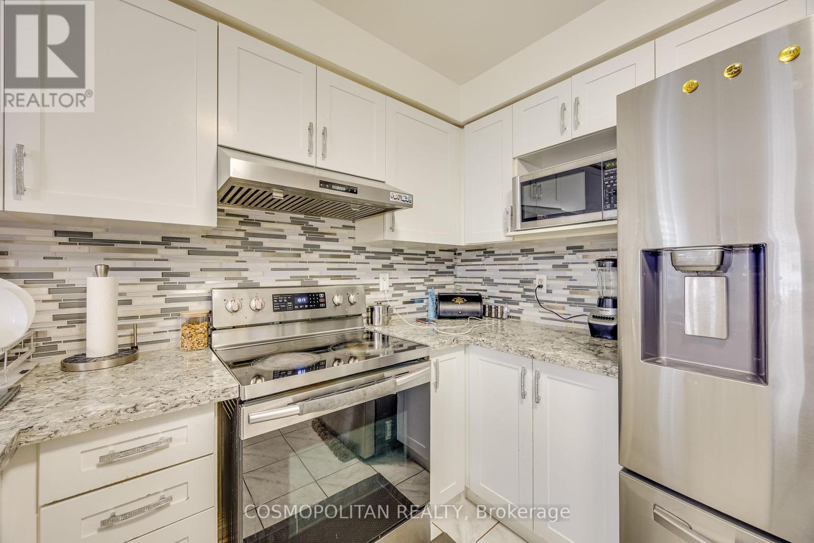 53 Longfellow Avenue, St. Catharines (Haig), Ontario  L2R 6N8 - Photo 9 - X12003001