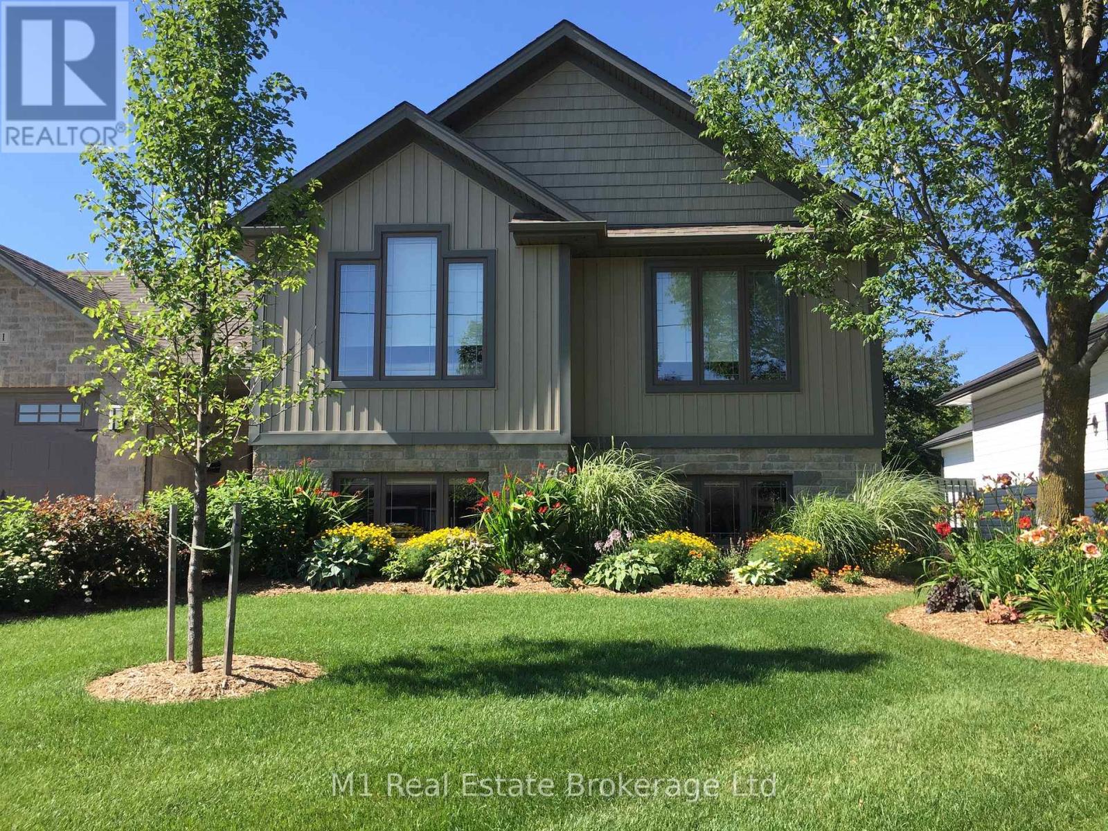 781 Princess Street, Wellington North, Ontario  N0G 2L3 - Photo 47 - X12002935