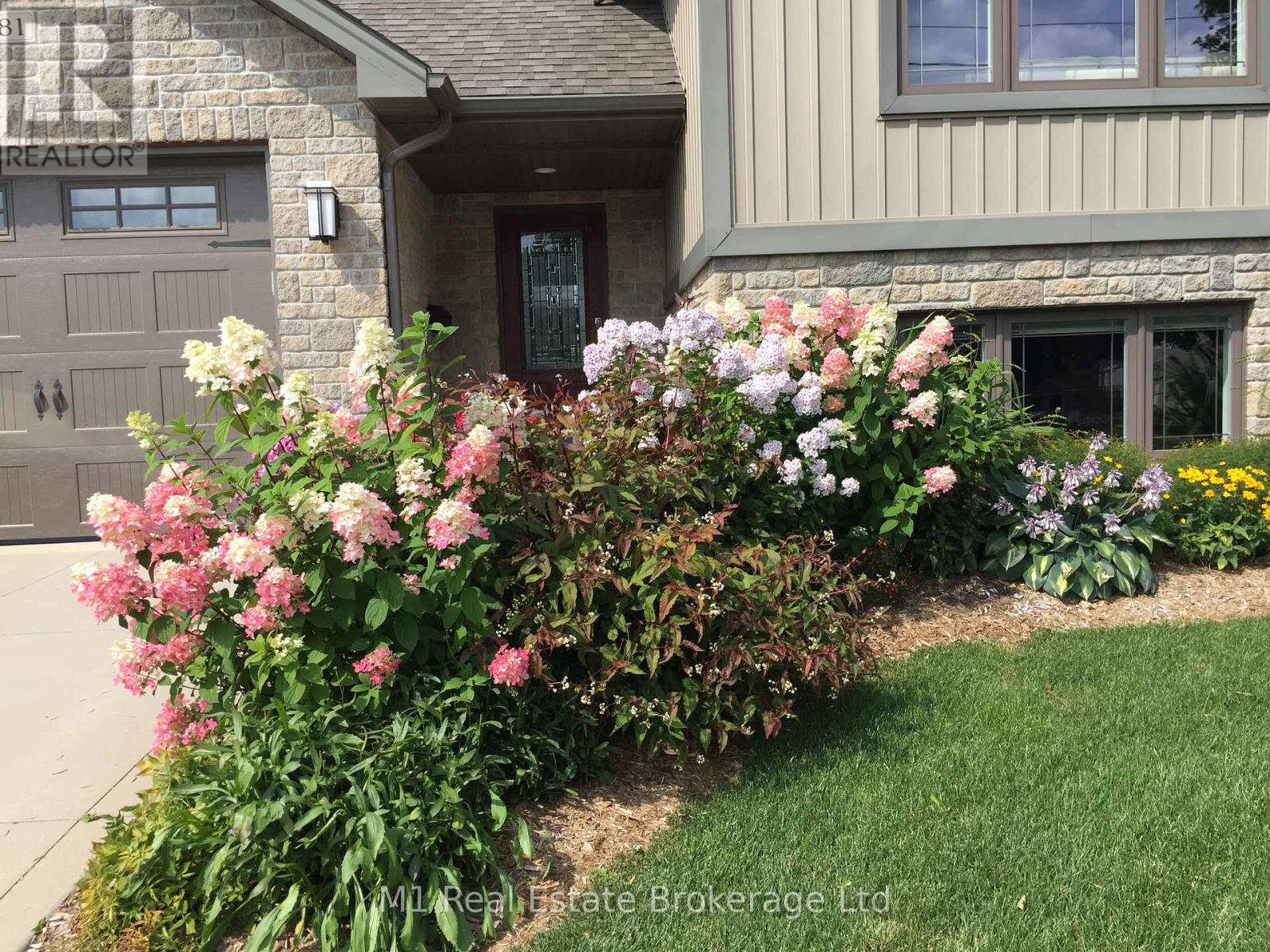 781 Princess Street, Wellington North, Ontario  N0G 2L3 - Photo 49 - X12002935