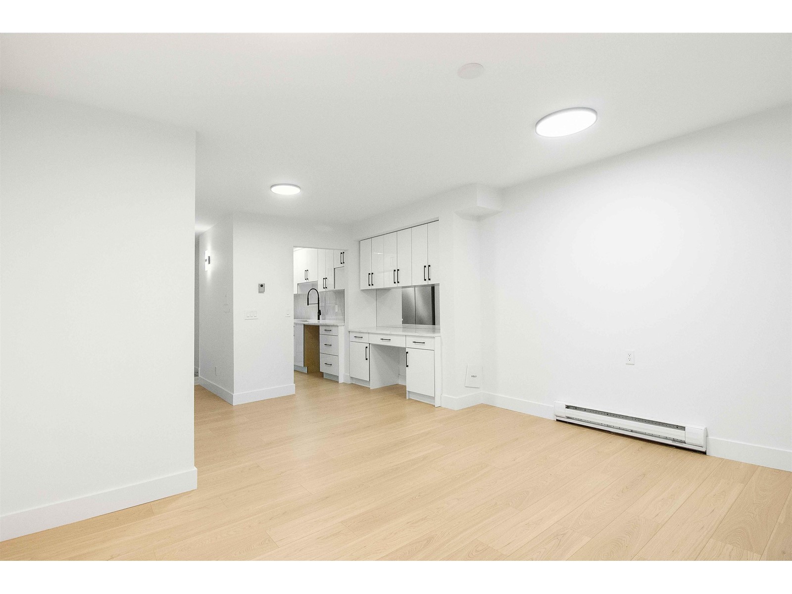108 13726 67 Avenue, Surrey, British Columbia  V3W 6X6 - Photo 3 - R2972886