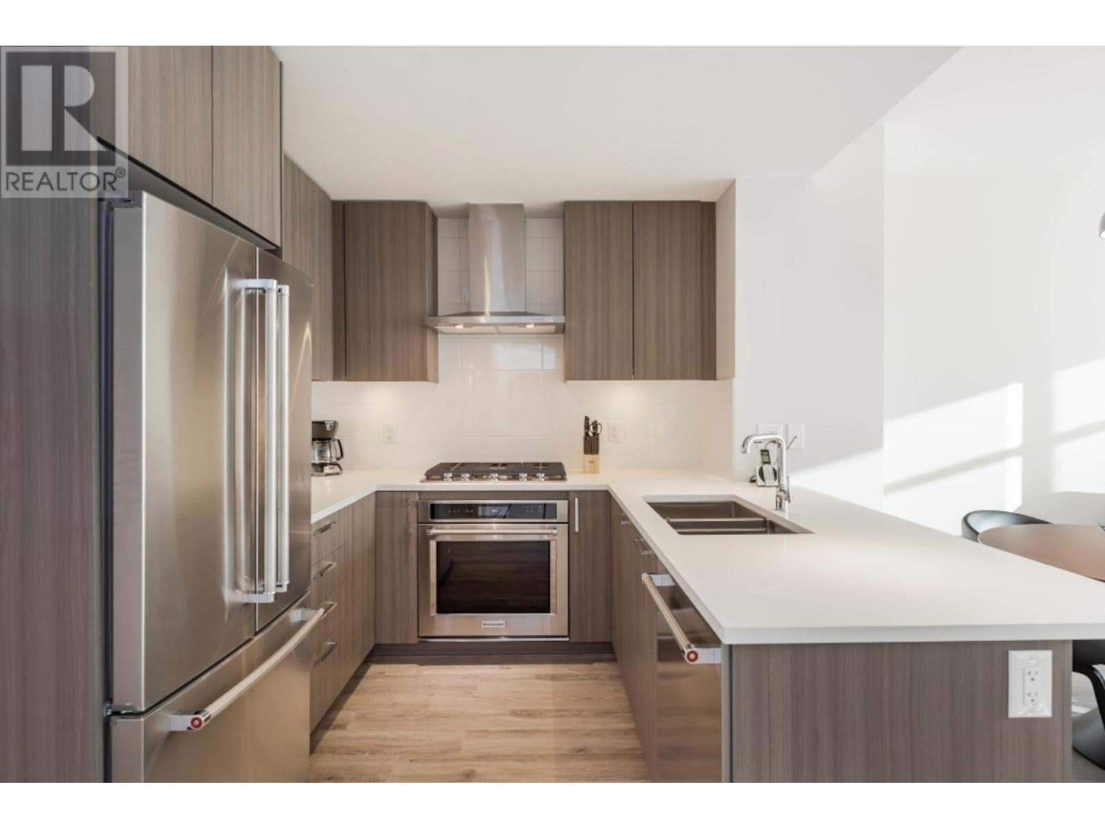 Listing Picture 11 of 25 : 4103 1788 GILMORE AVENUE, Burnaby / 本拿比 - 魯藝地產 Yvonne Lu Group - MLS Medallion Club Member