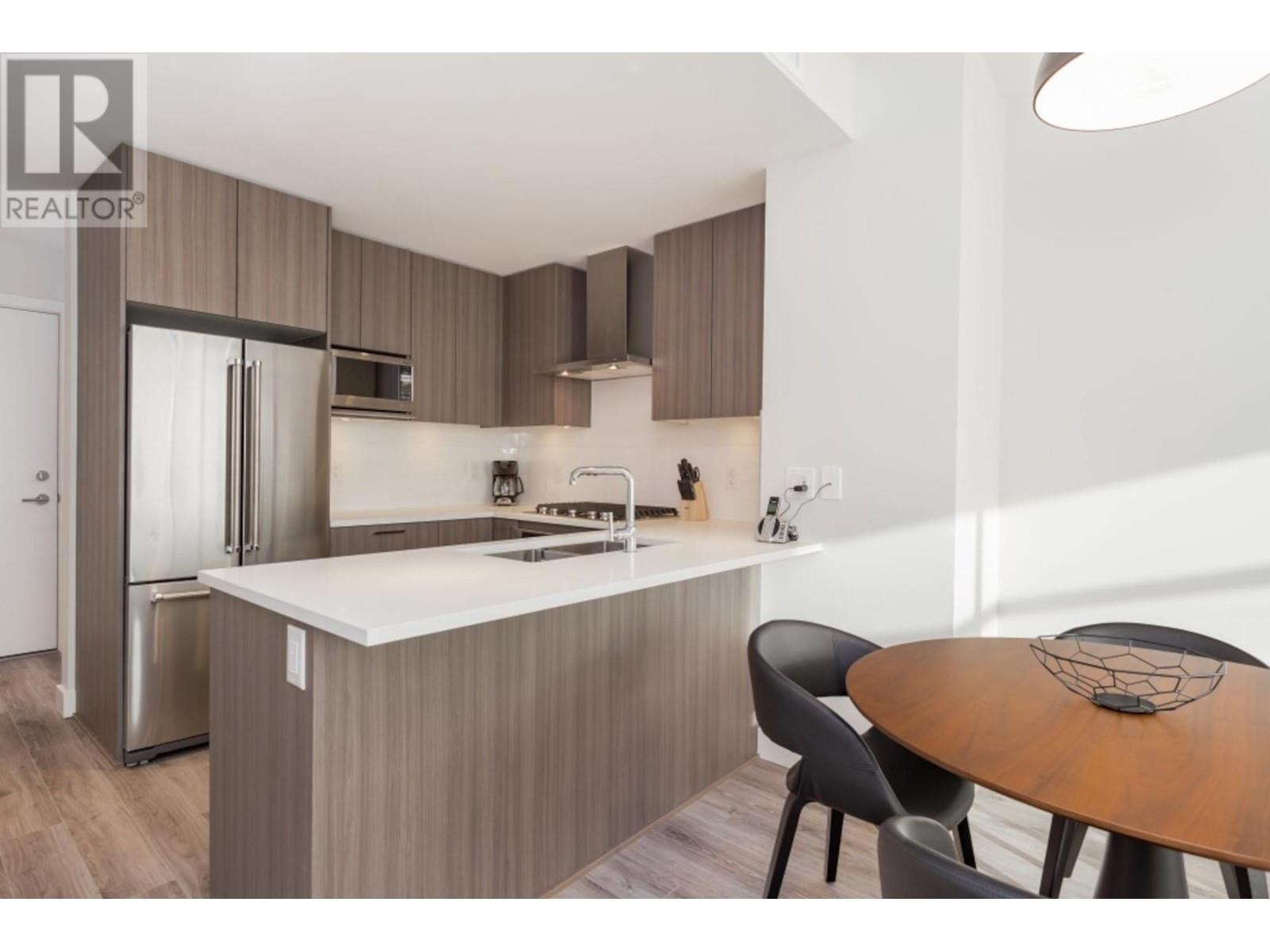 Listing Picture 10 of 25 : 4103 1788 GILMORE AVENUE, Burnaby / 本拿比 - 魯藝地產 Yvonne Lu Group - MLS Medallion Club Member