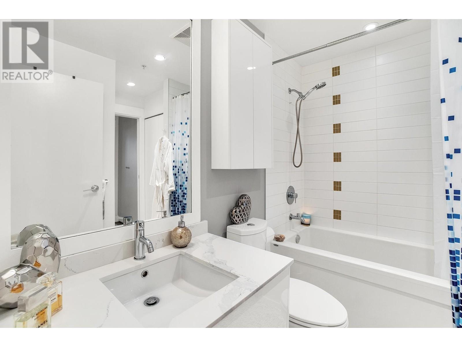 2601 7088 18th Avenue, Burnaby, British Columbia  V3N 0A2 - Photo 21 - R2973215