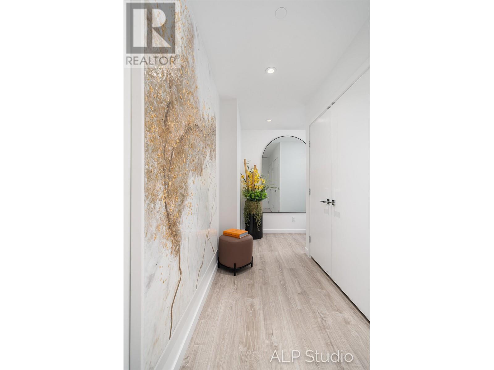 Property at 3708 680 QUAYSIDE DRIVE image 3