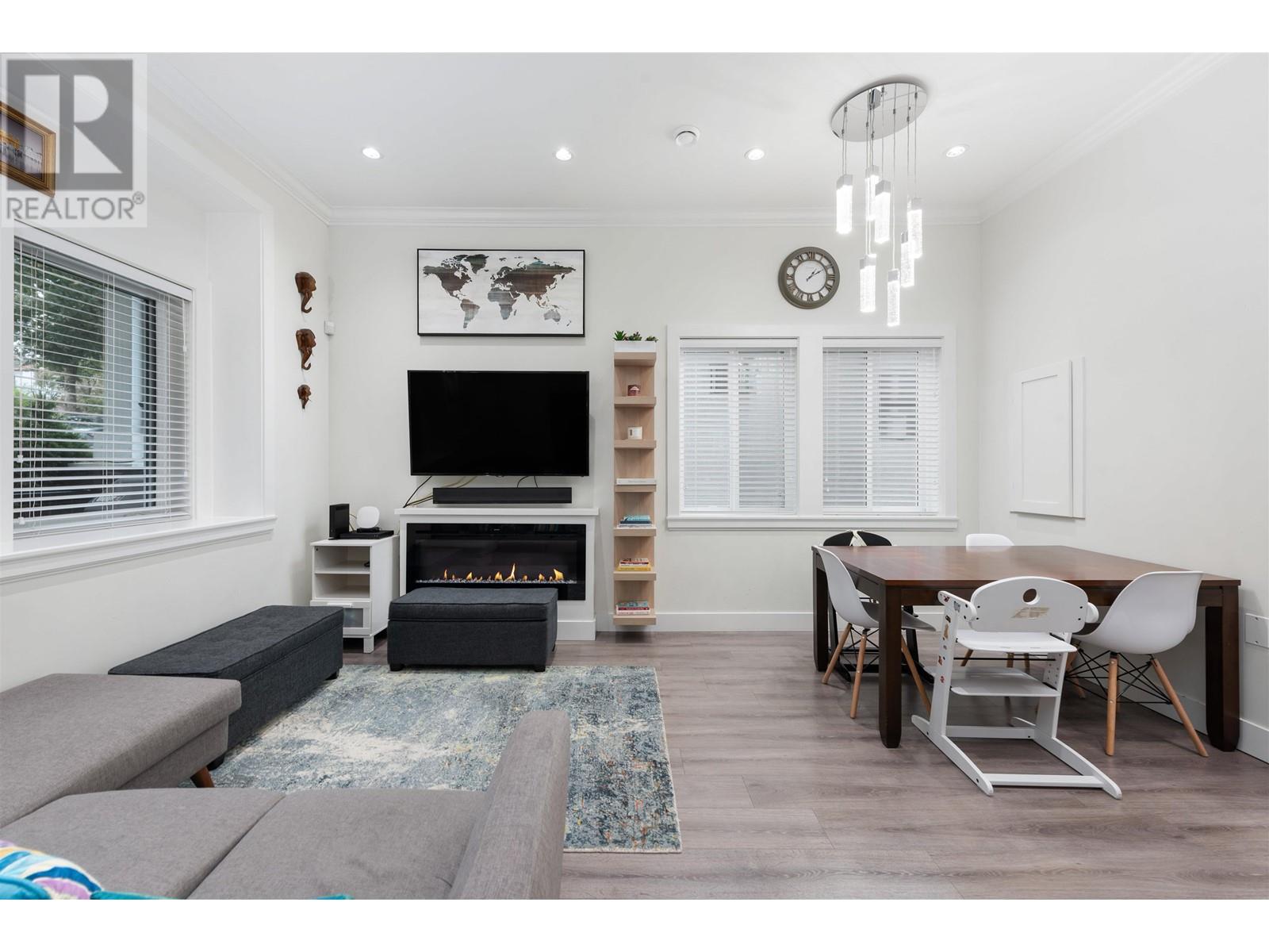 Property at 5485 DUNDEE STREET image 2