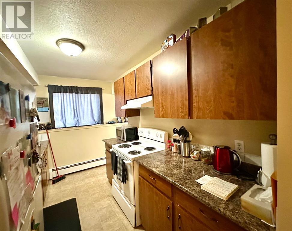 101, 5418 52 Street, Camrose, Alberta  T4V 4A6 - Photo 6 - A2199637