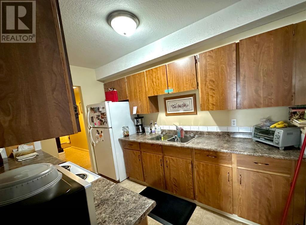 101, 5418 52 Street, Camrose, Alberta  T4V 4A6 - Photo 7 - A2199637
