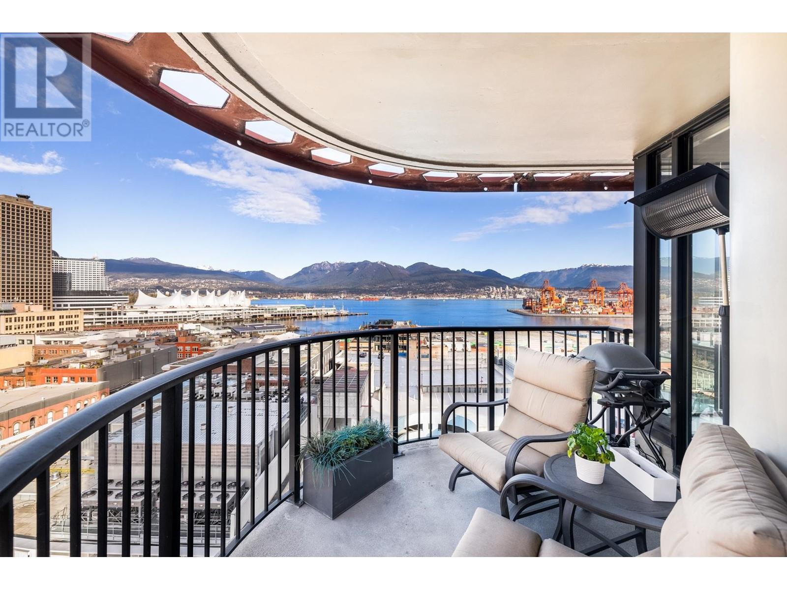 Listing Picture 3 of 40 : 1610 128 W CORDOVA STREET, Vancouver / 溫哥華 - 魯藝地產 Yvonne Lu Group - MLS Medallion Club Member