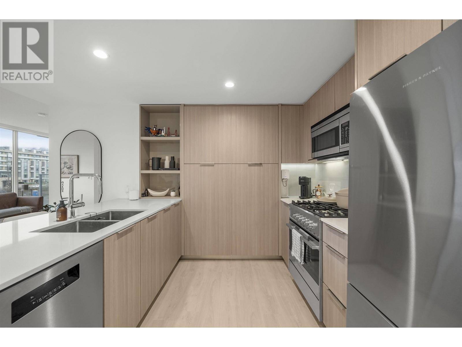 301 1471 Hunter Street, North Vancouver, British Columbia  V7J 1H3 - Photo 8 - R2974138