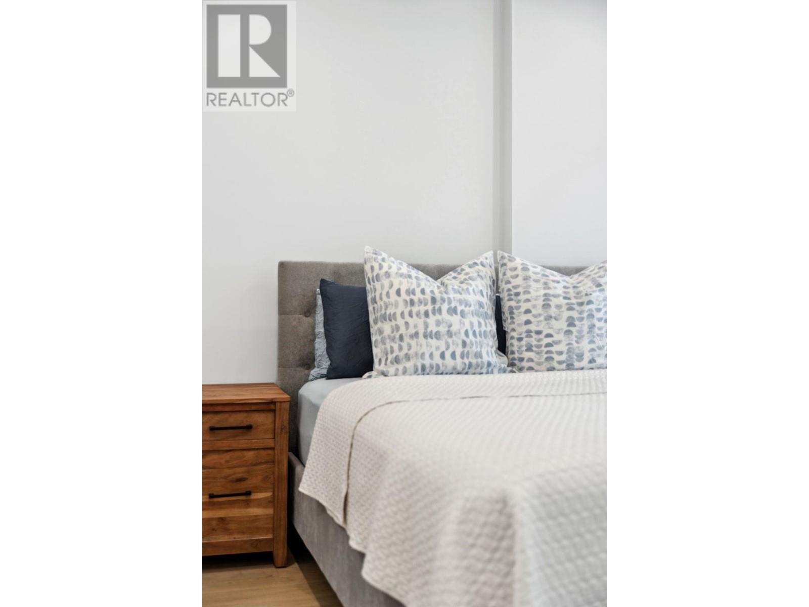 Listing Picture 15 of 35 : 1579 RUPERT STREET, Vancouver / 溫哥華 - 魯藝地產 Yvonne Lu Group - MLS Medallion Club Member