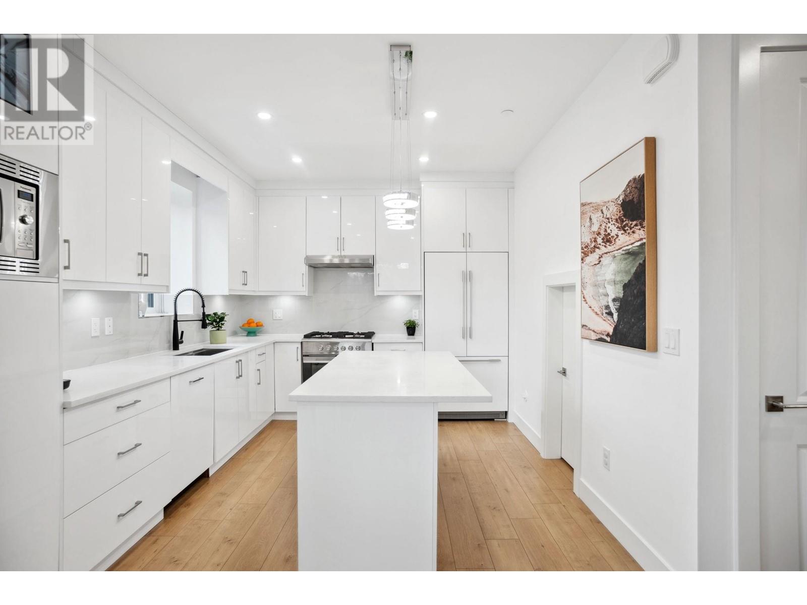 Listing Picture 9 of 35 : 1579 RUPERT STREET, Vancouver / 溫哥華 - 魯藝地產 Yvonne Lu Group - MLS Medallion Club Member