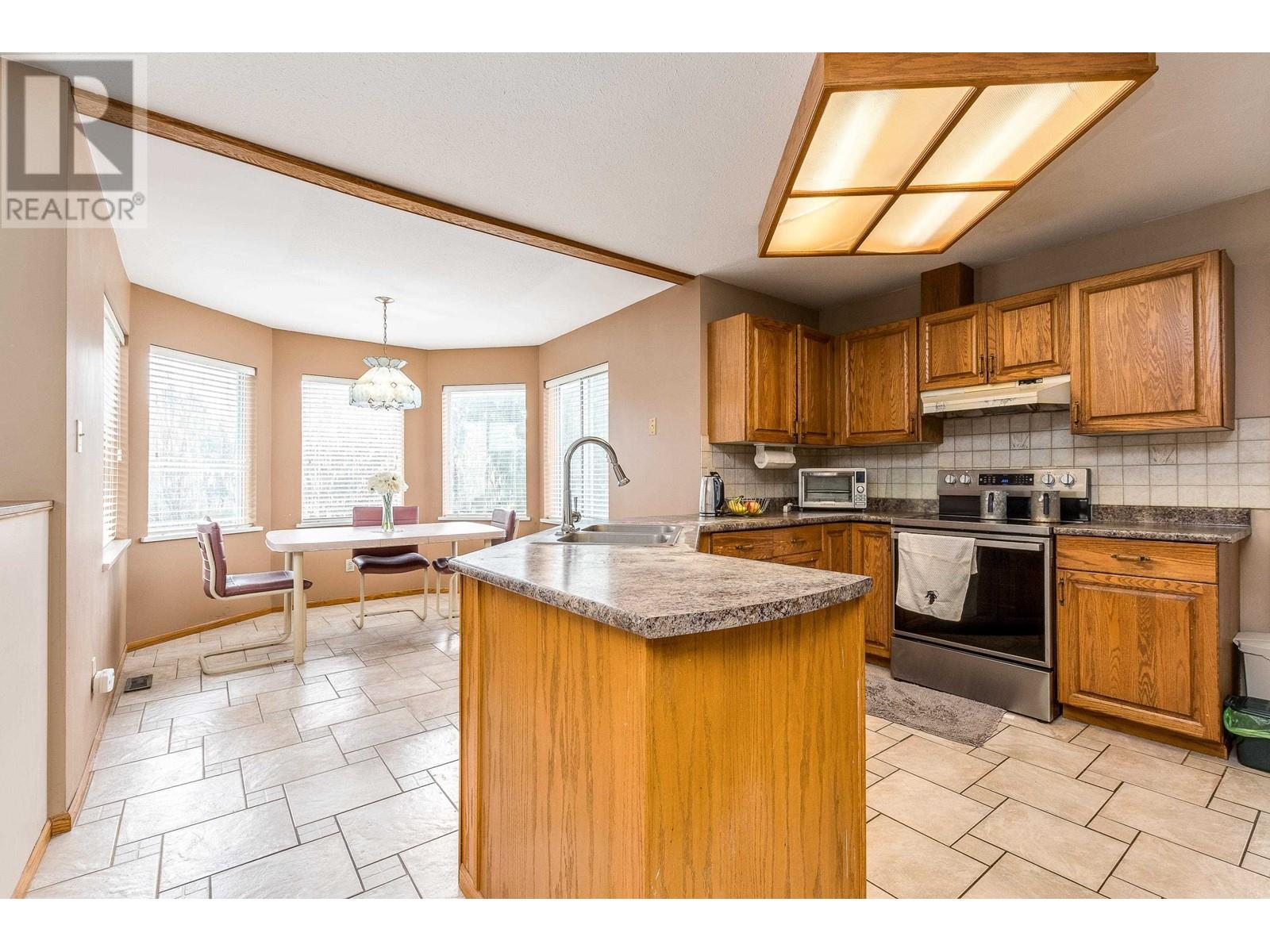 Property at 133 WARRICK STREET image 2