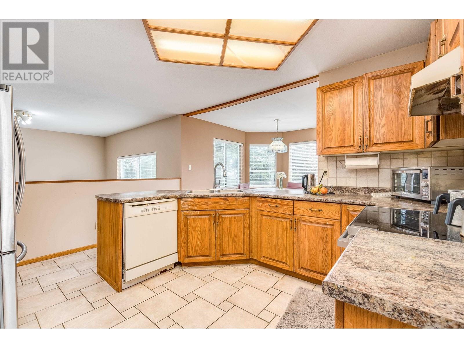 Property at 133 WARRICK STREET image 3