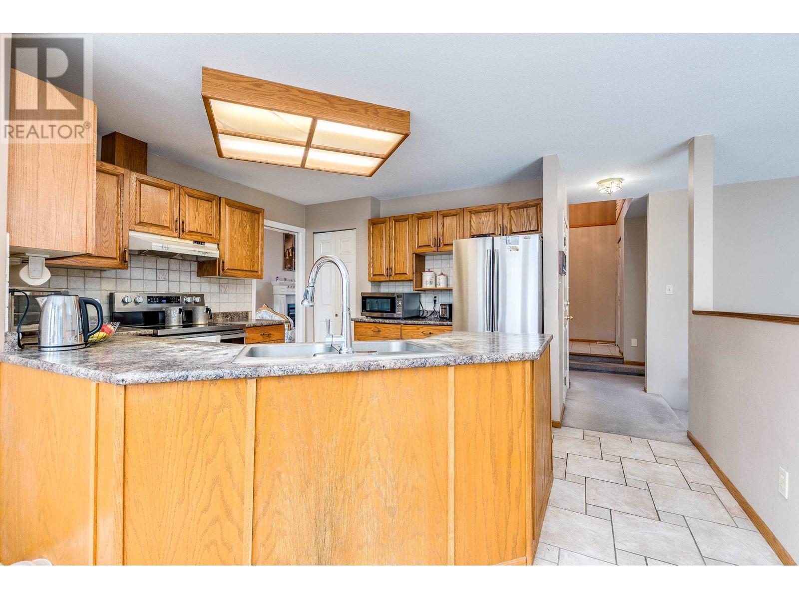 Property at 133 WARRICK STREET image 4