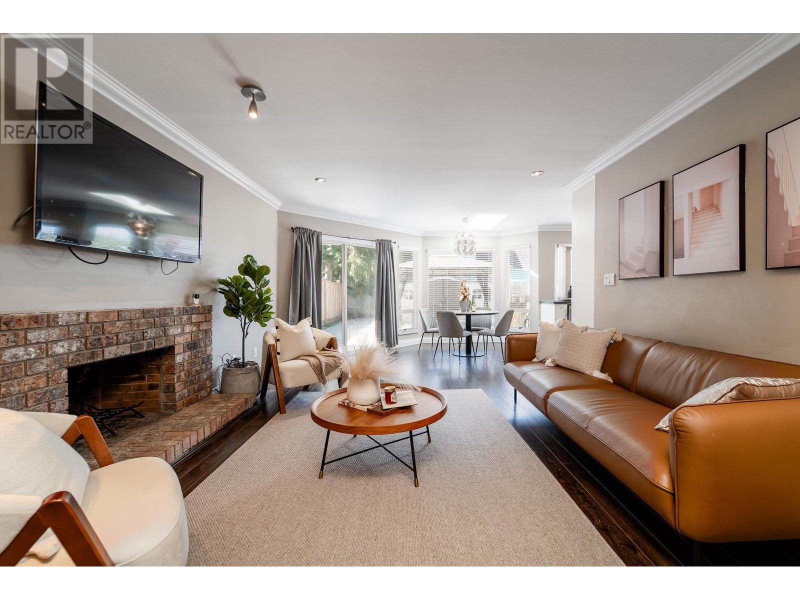 Listing Picture 13 of 36 : 11651 4TH AVENUE, Richmond / 烈治文 - 魯藝地產 Yvonne Lu Group - MLS Medallion Club Member