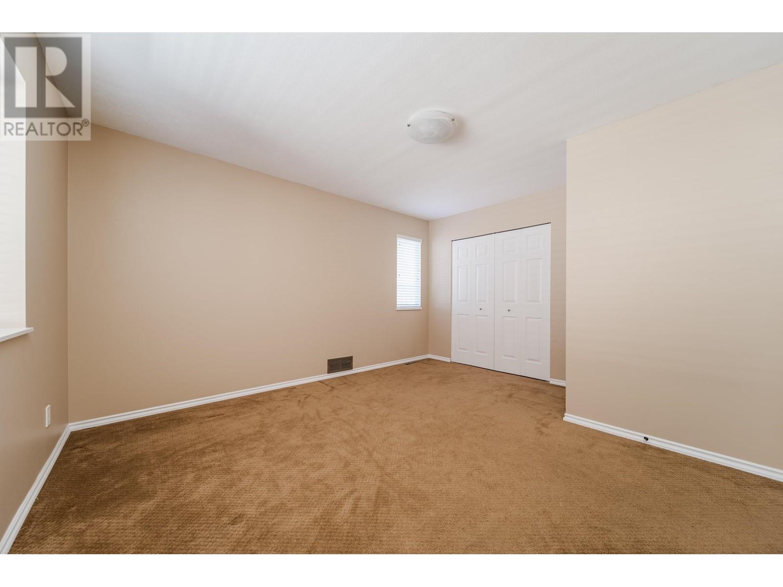 Listing Picture 24 of 36 : 11651 4TH AVENUE, Richmond / 烈治文 - 魯藝地產 Yvonne Lu Group - MLS Medallion Club Member