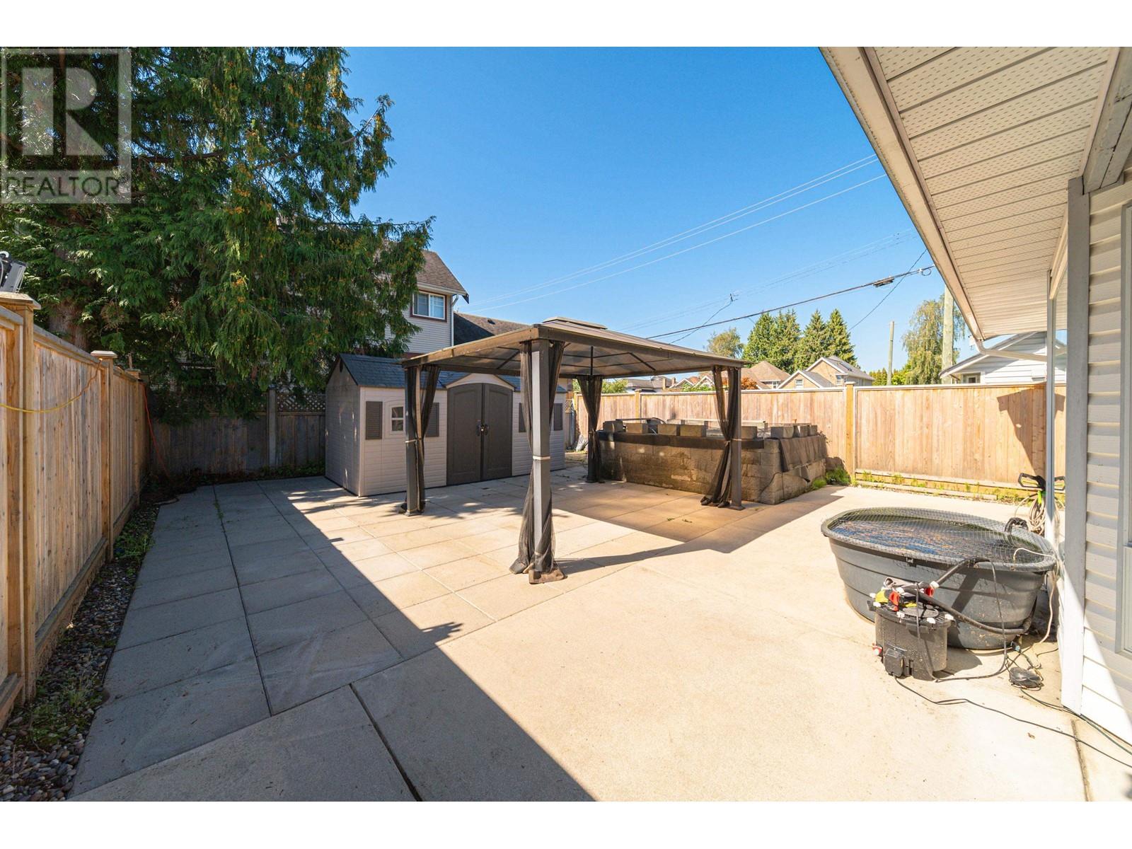 Listing Picture 32 of 36 : 11651 4TH AVENUE, Richmond / 烈治文 - 魯藝地產 Yvonne Lu Group - MLS Medallion Club Member