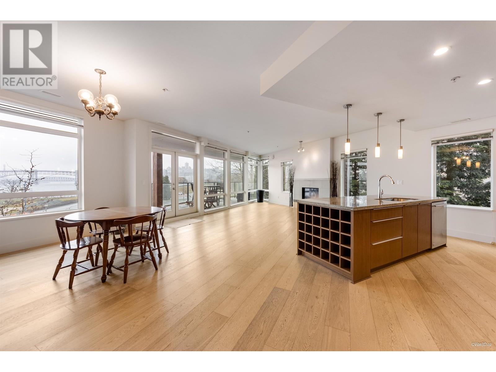 Property at 2995 WALL STREET image 5
