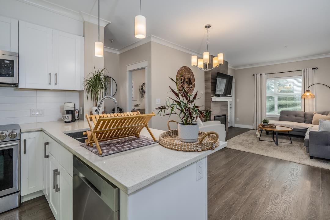 303 5020 221a Street, Langley, British Columbia  V2Y 0V5 - Photo 11 - R2973732