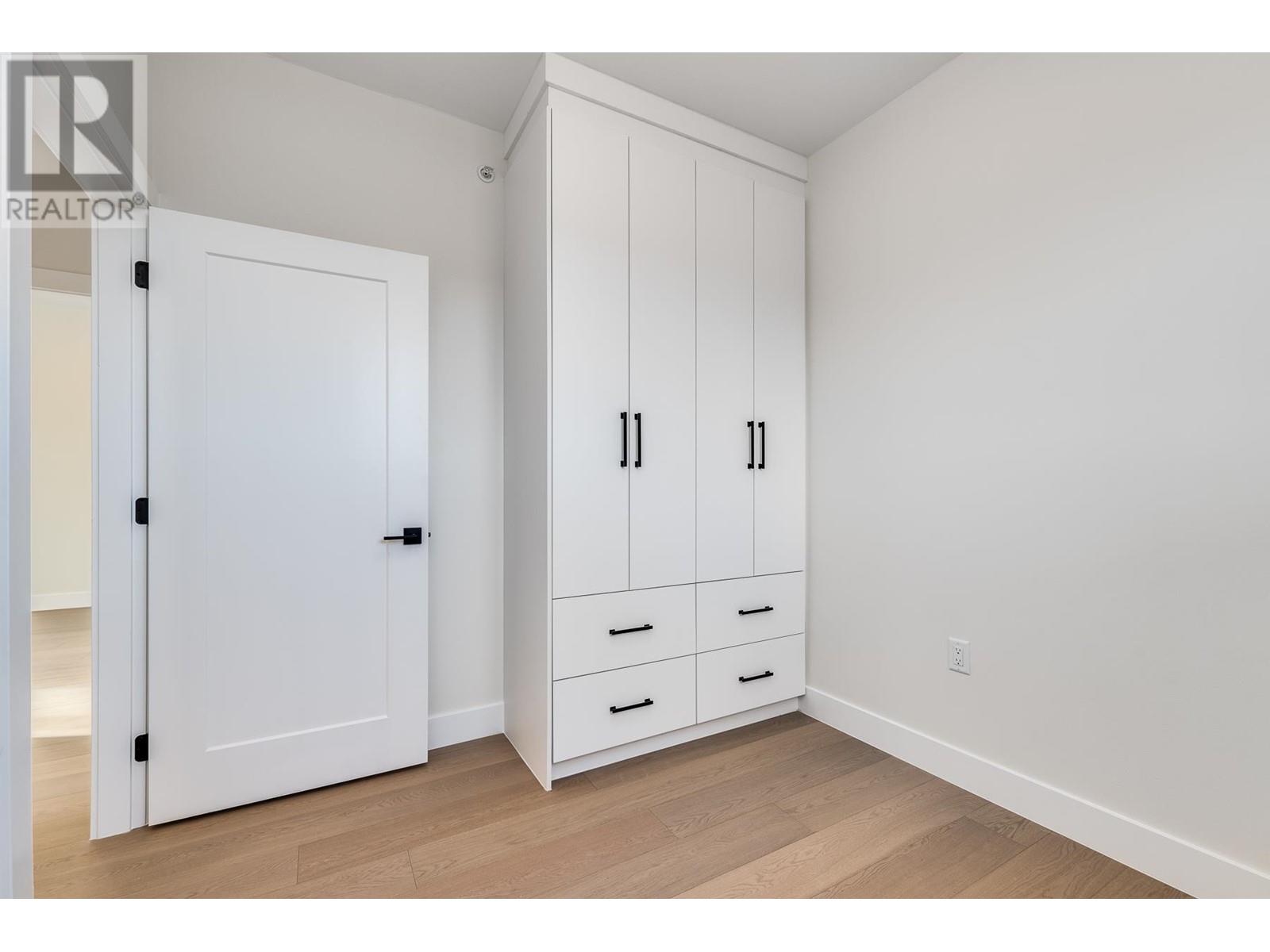 1 3133 E 19th Avenue, Vancouver, British Columbia  V5M 2T2 - Photo 15 - R2974109