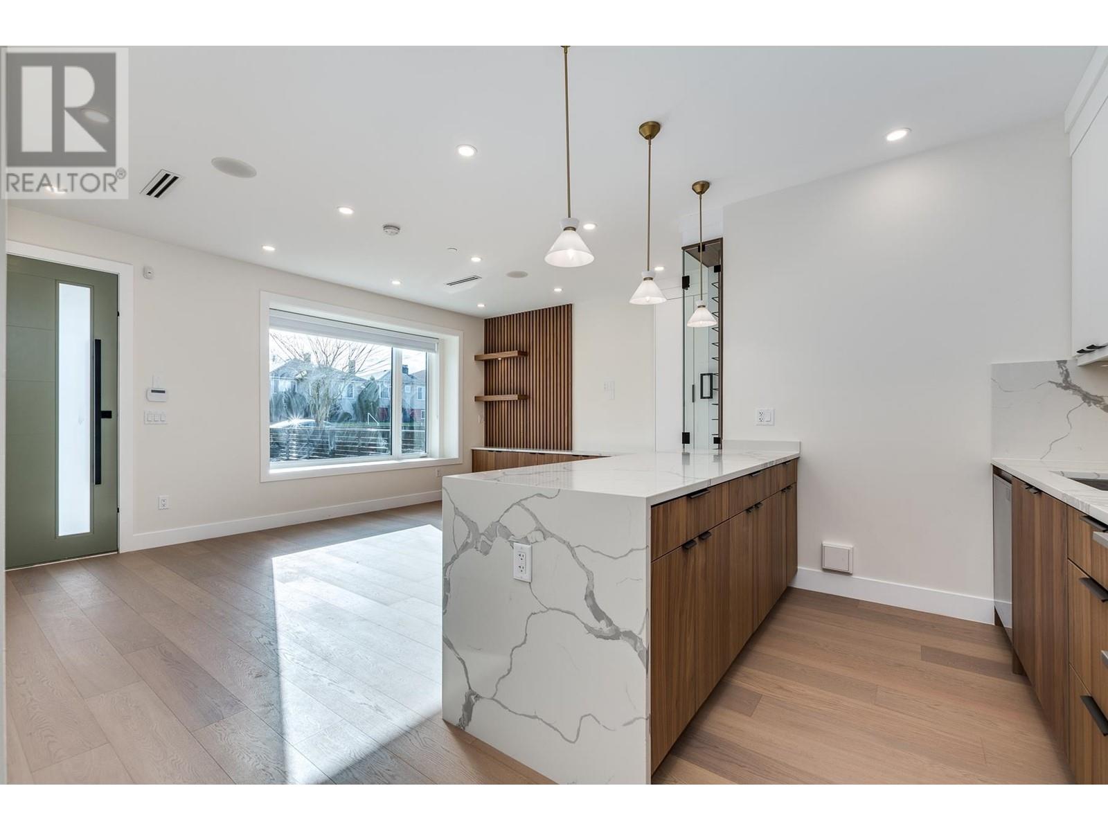 1 3133 E 19th Avenue, Vancouver, British Columbia  V5M 2T2 - Photo 11 - R2974109