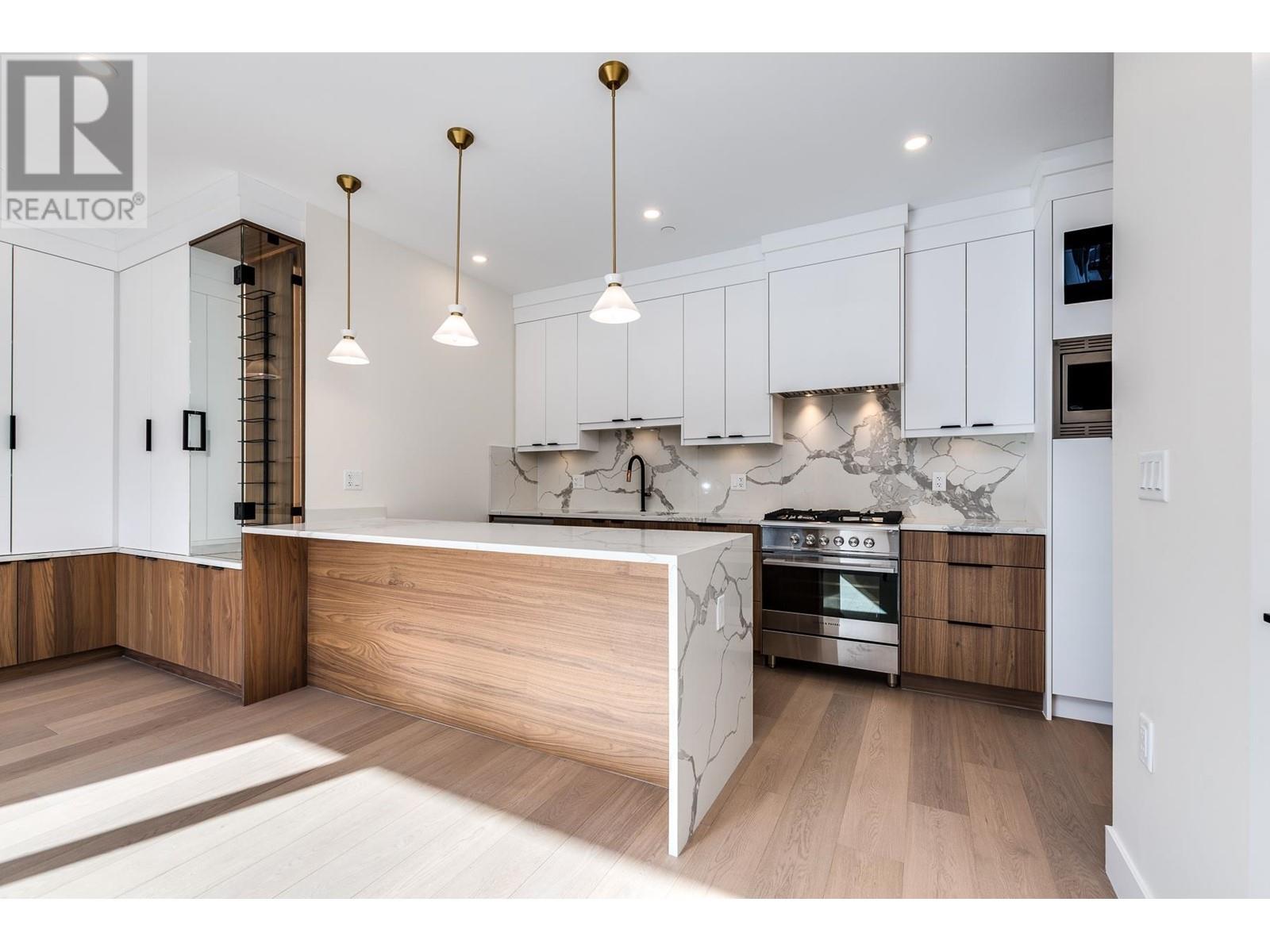 1 3133 E 19th Avenue, Vancouver, British Columbia  V5M 2T2 - Photo 7 - R2974109