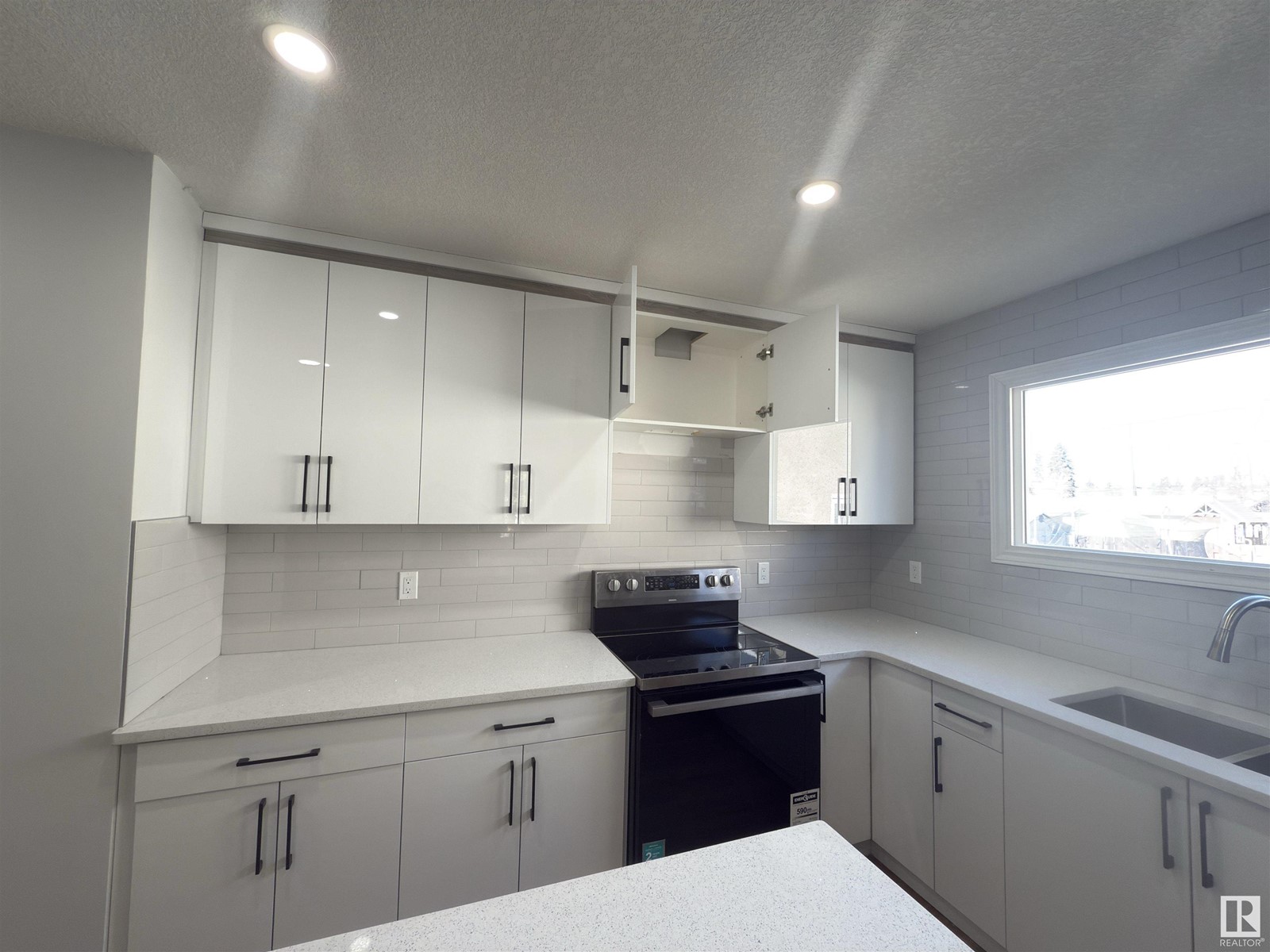 13208 102 St Nw, Edmonton, Alberta  T5E 4J8 - Photo 34 - E4422490