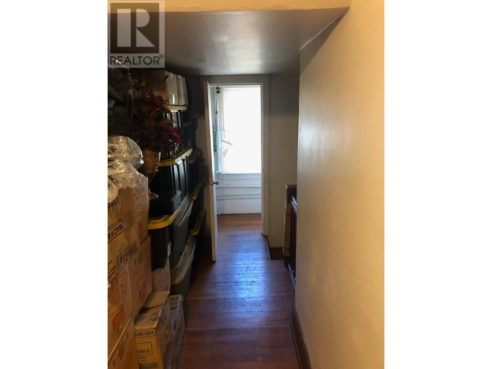 419 Seventh Street, New Westminster, British Columbia  V3M 3L2 - Photo 19 - R2973912