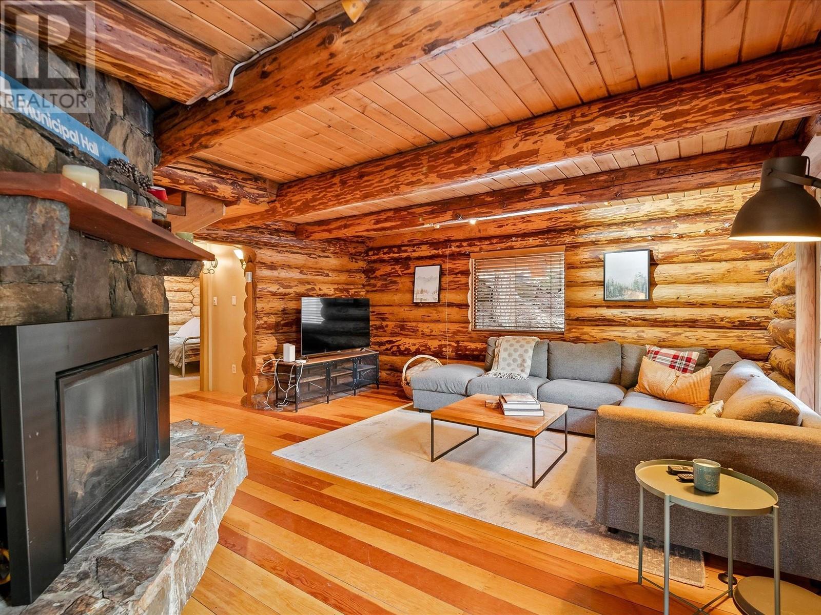3114 Tyrol Crescent, Whistler, British Columbia  V8E 0B8 - Photo 12 - R2973999