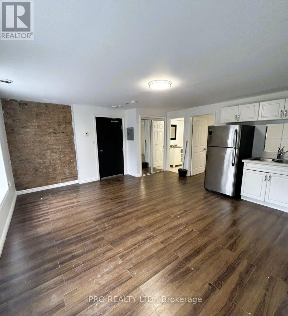Property at 470 KING STREET W image 5
