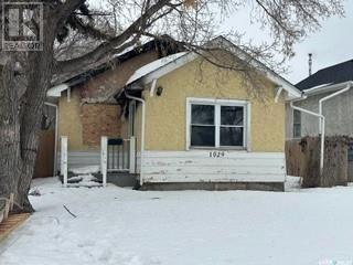 1029 Wascana Street, Regina, Saskatchewan  S4T 4H8 - Photo 2 - SK997202