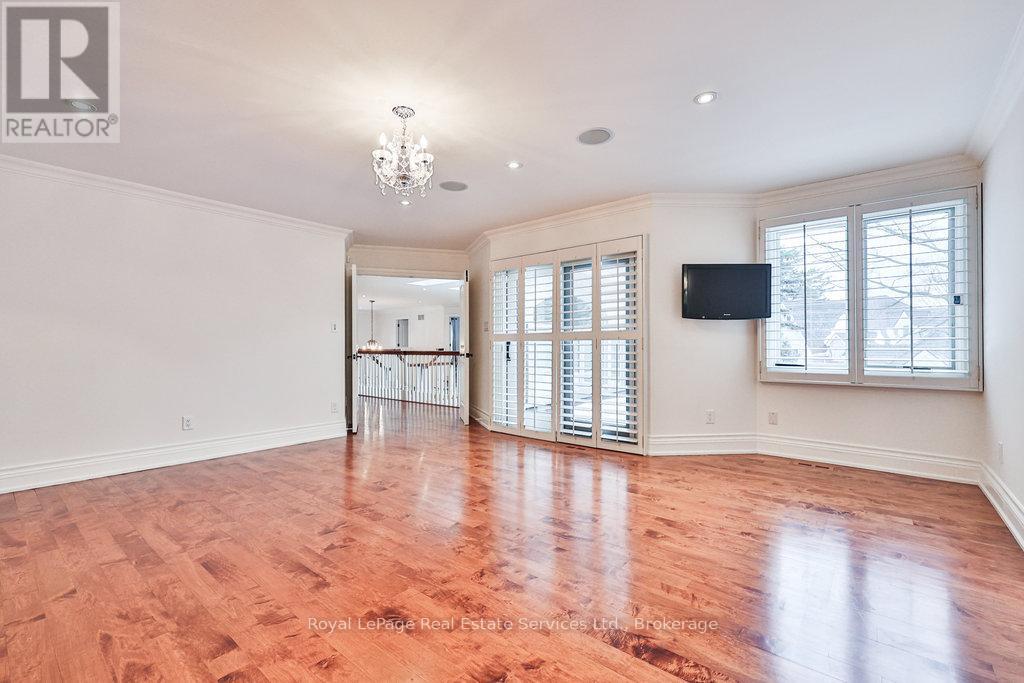 24 Raymar Place, Oakville (Oo Old Oakville), Ontario  L6J 6M1 - Photo 29 - W12003058