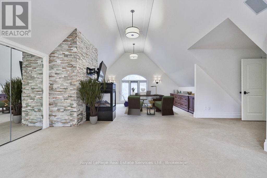 24 Raymar Place, Oakville (Oo Old Oakville), Ontario  L6J 6M1 - Photo 42 - W12003058