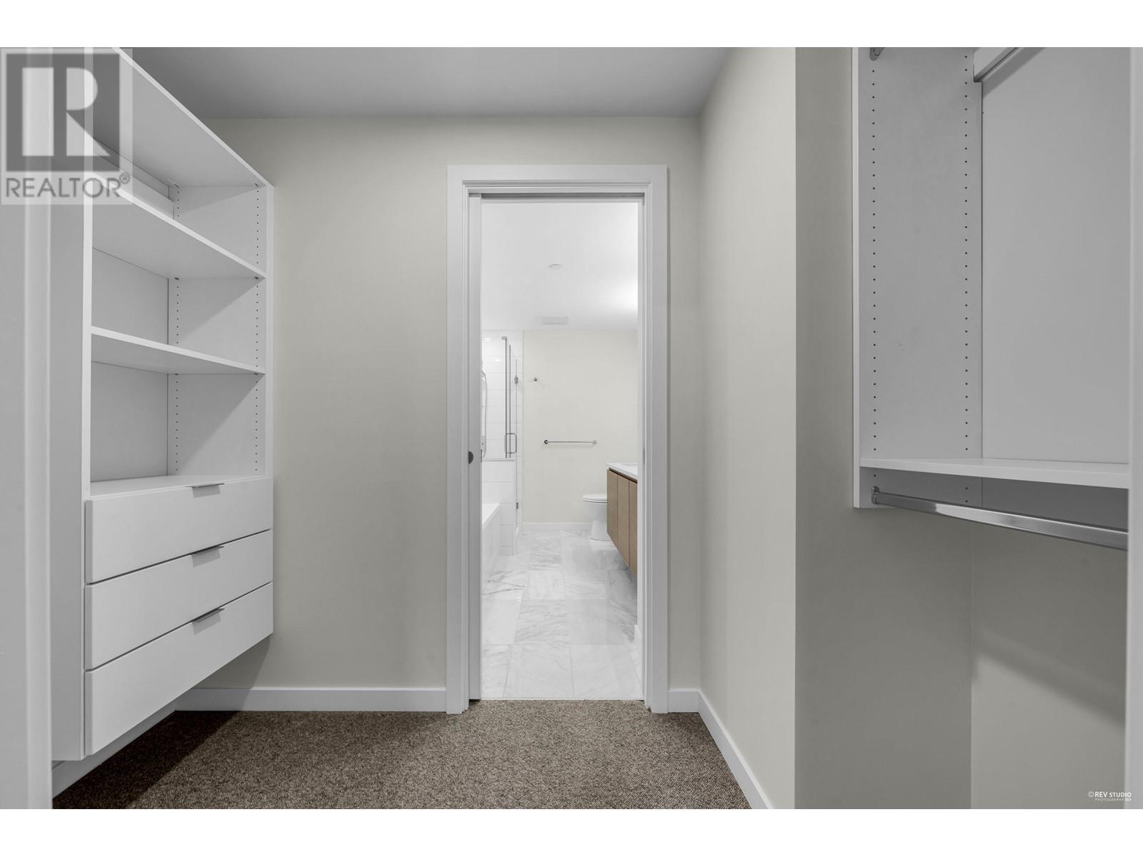 Listing Picture 4 of 40 : 1606 4168 LOUGHEED HIGHWAY, Burnaby / 本拿比 - 魯藝地產 Yvonne Lu Group - MLS Medallion Club Member