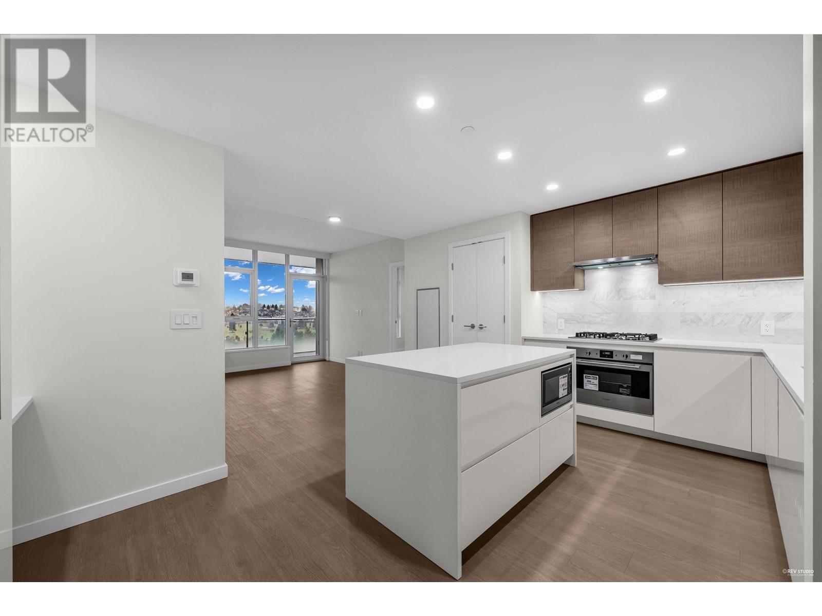 Listing Picture 6 of 40 : 1606 4168 LOUGHEED HIGHWAY, Burnaby / 本拿比 - 魯藝地產 Yvonne Lu Group - MLS Medallion Club Member