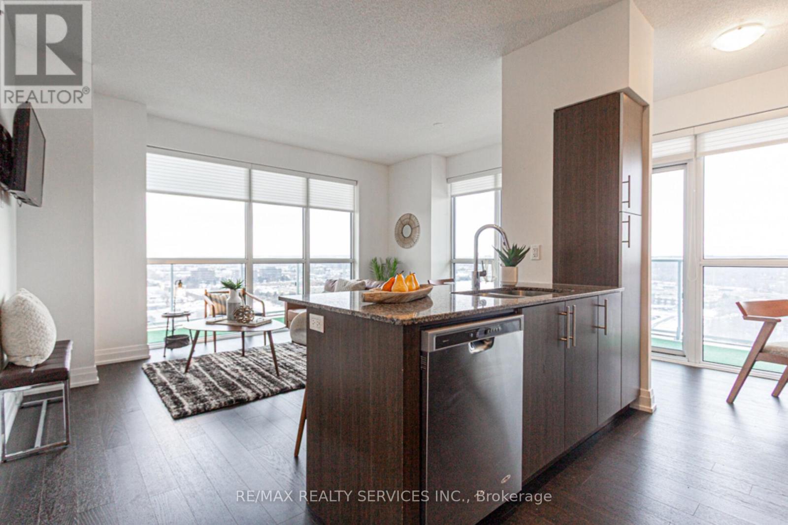 Property at 1911 - 65 SPEERS ROAD image 4