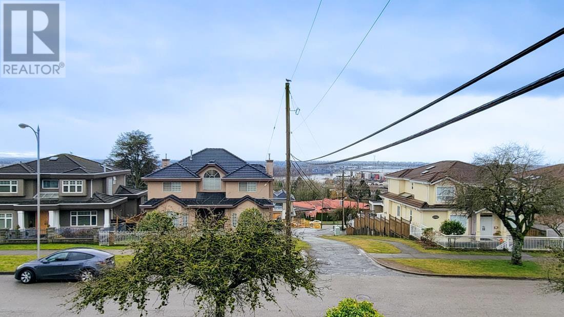 Property at 2155 BURQUITLAM DRIVE image 3