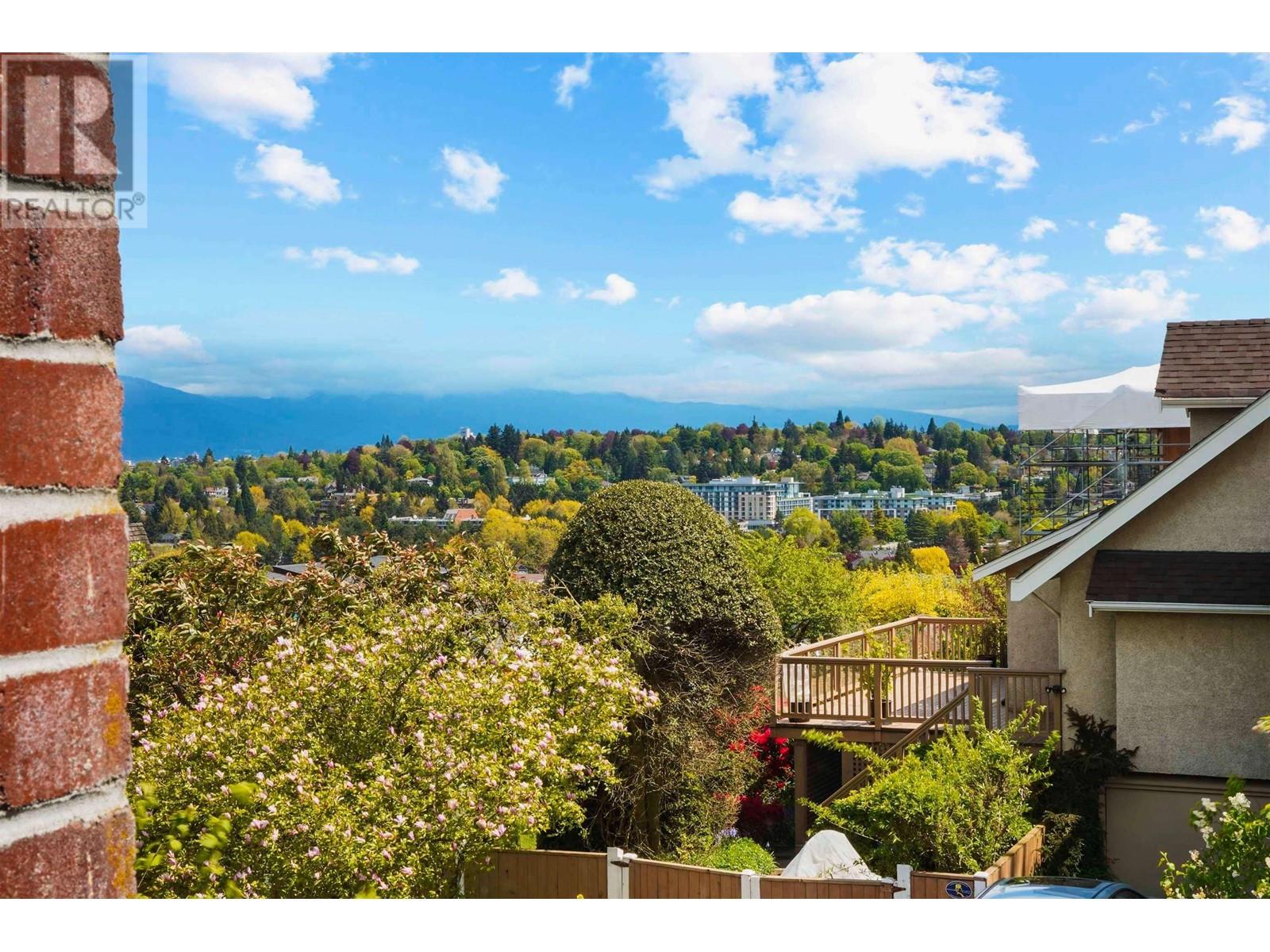 2805 W 30th Avenue, Vancouver, British Columbia  V6L 1Z1 - Photo 3 - R2972878