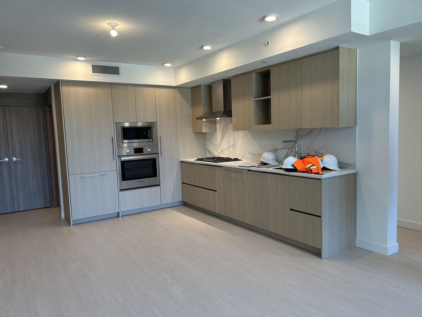 509 13778 100 AVENUE, surrey, British Columbia