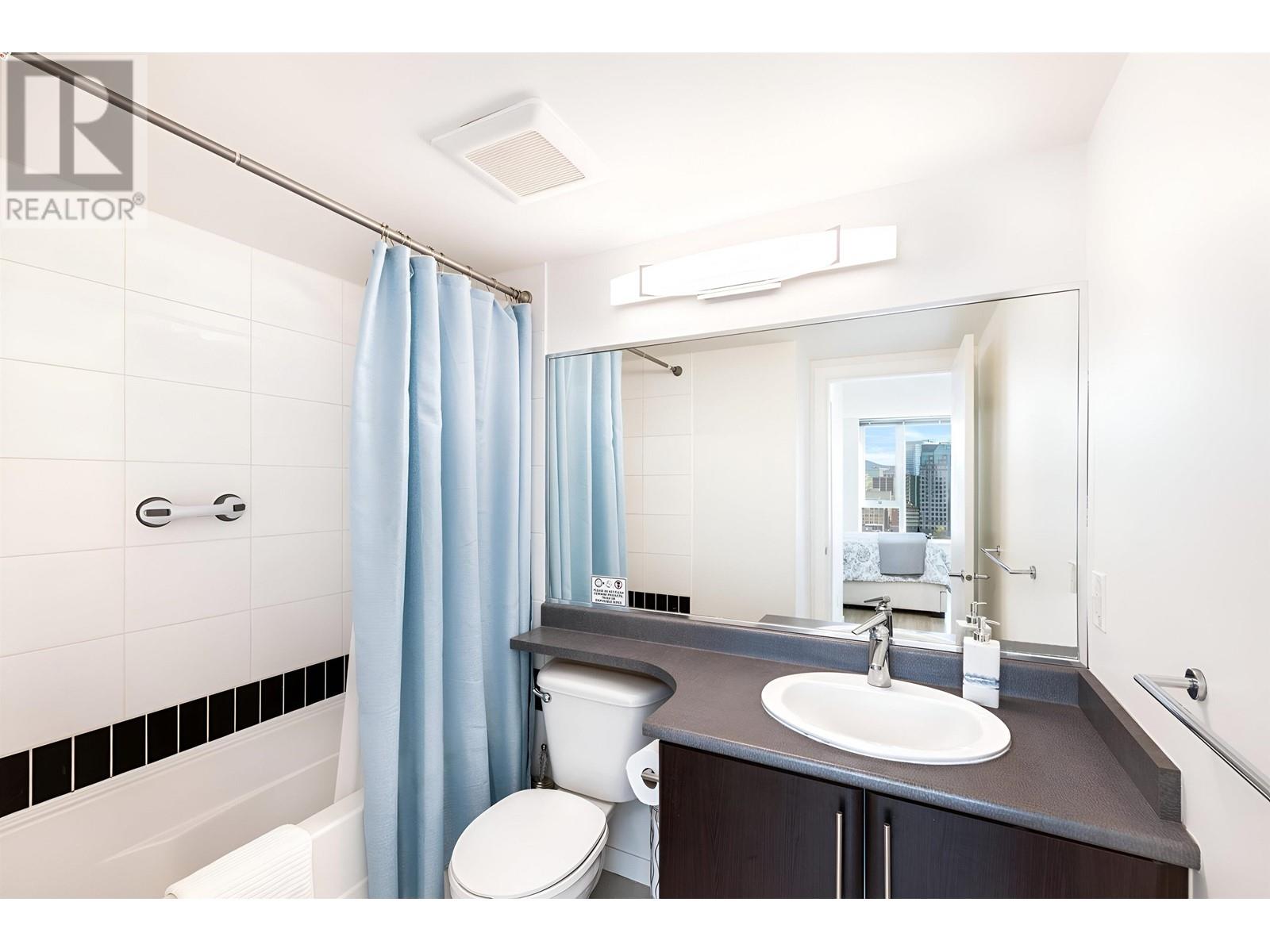 Listing Picture 17 of 35 : 2906 688 ABBOTT STREET, Vancouver / 溫哥華 - 魯藝地產 Yvonne Lu Group - MLS Medallion Club Member