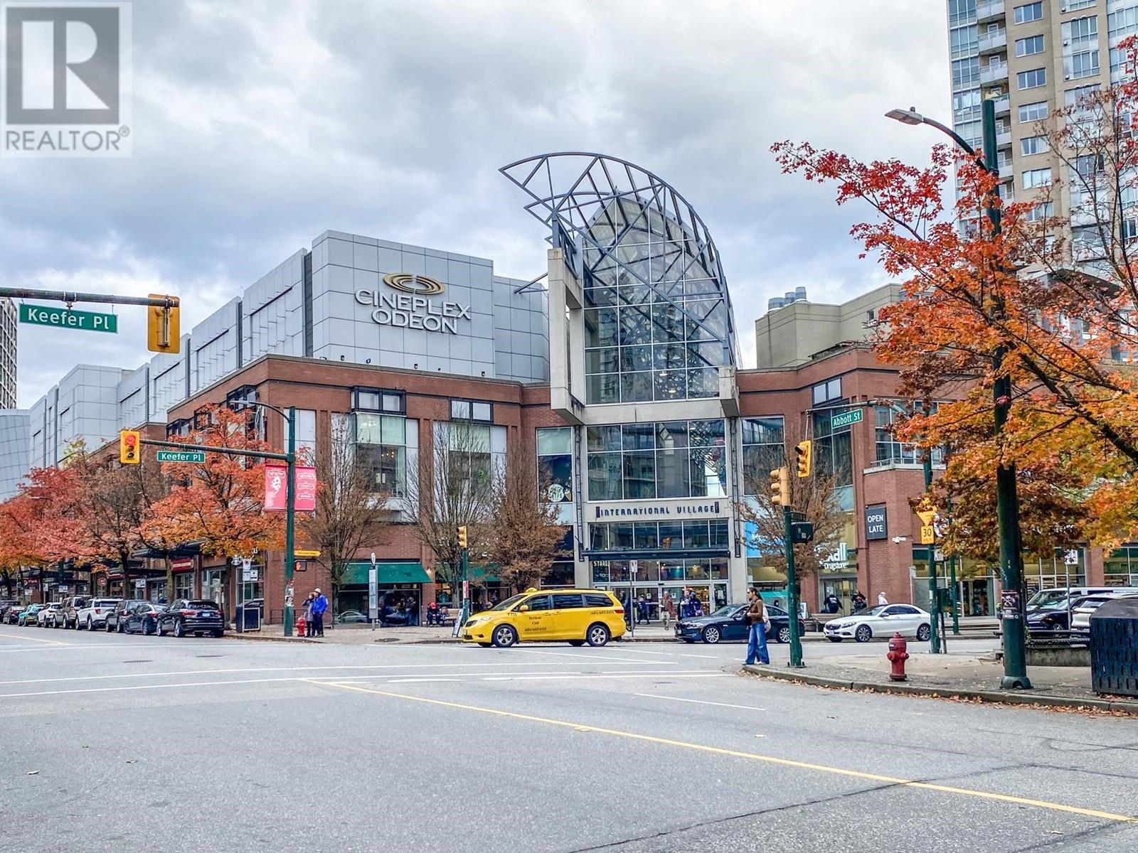 Listing Picture 28 of 35 : 2906 688 ABBOTT STREET, Vancouver / 溫哥華 - 魯藝地產 Yvonne Lu Group - MLS Medallion Club Member