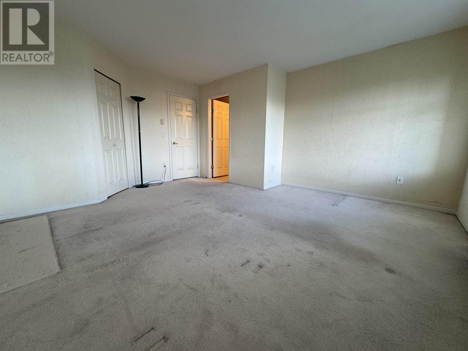 Listing Picture 22 of 25 : 77 5200 OAKMOUNT CRESCENT, Burnaby / 本拿比 - 魯藝地產 Yvonne Lu Group - MLS Medallion Club Member