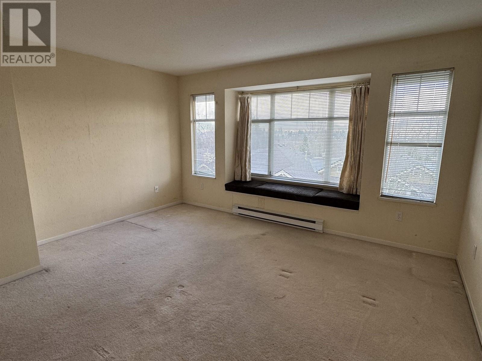 Listing Picture 20 of 25 : 77 5200 OAKMOUNT CRESCENT, Burnaby / 本拿比 - 魯藝地產 Yvonne Lu Group - MLS Medallion Club Member