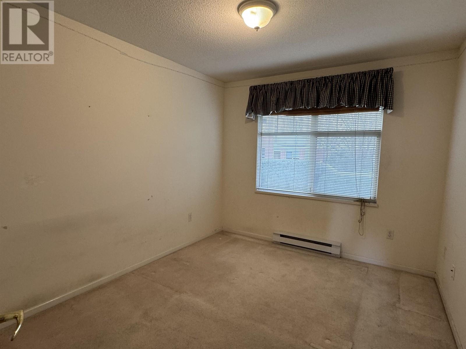Listing Picture 17 of 25 : 77 5200 OAKMOUNT CRESCENT, Burnaby / 本拿比 - 魯藝地產 Yvonne Lu Group - MLS Medallion Club Member