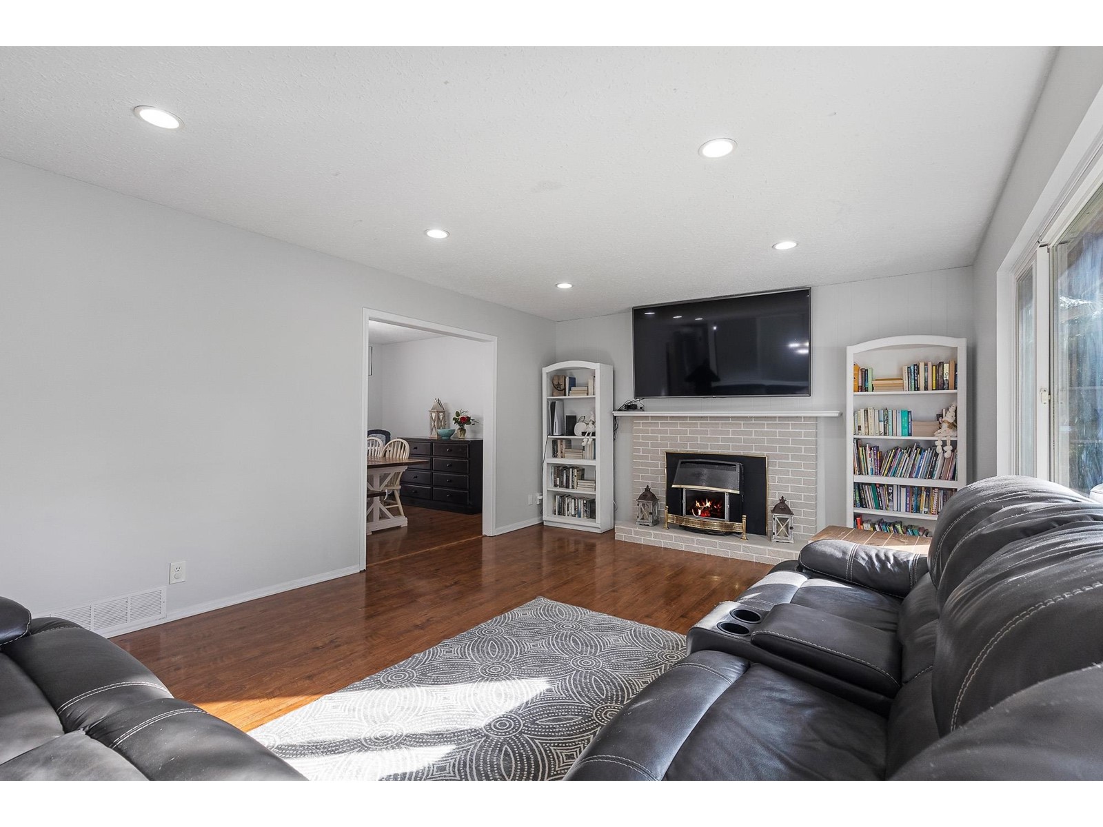 Property at 4794 206A STREET image 5