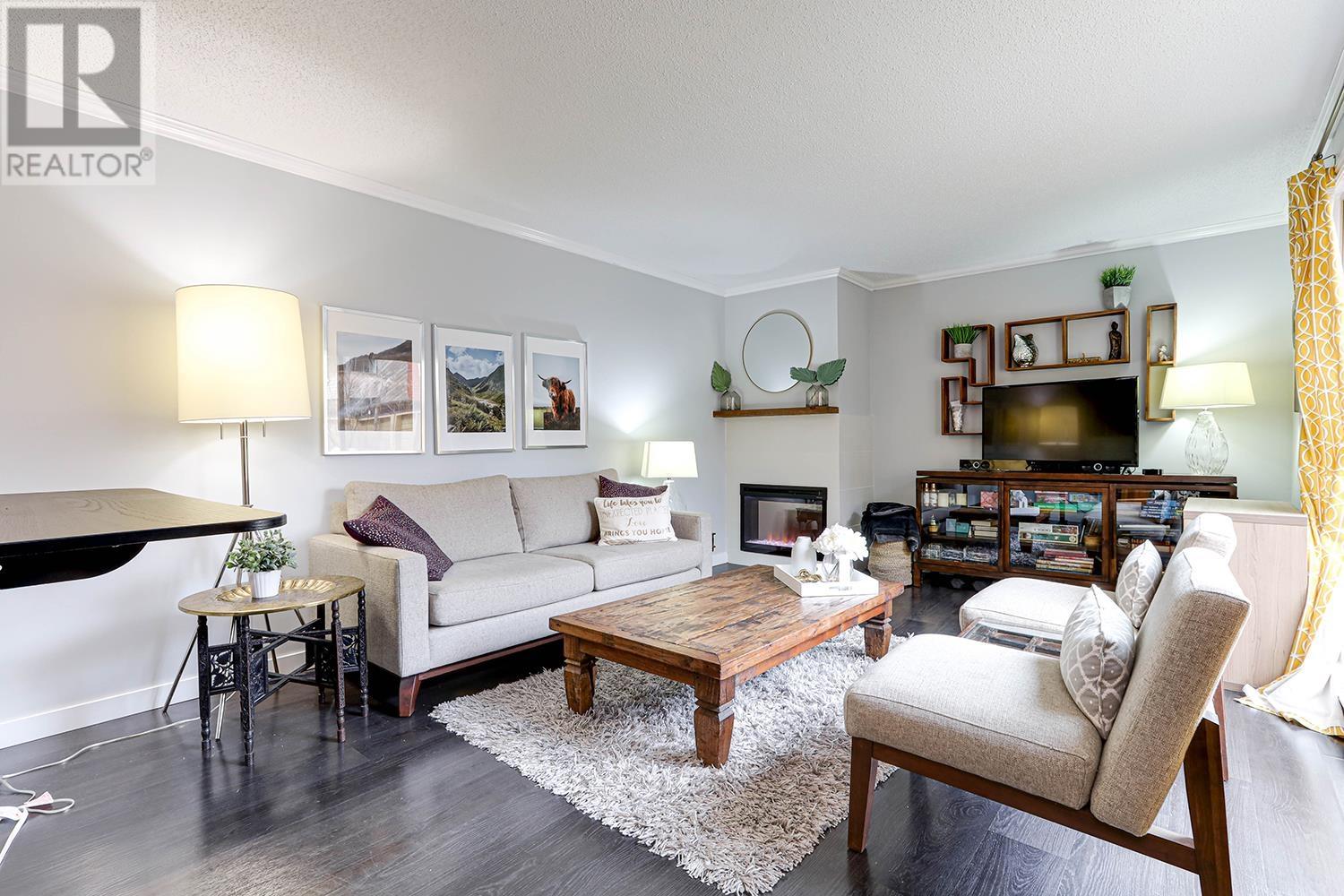 Property at 132 5421 10 AVENUE image 2