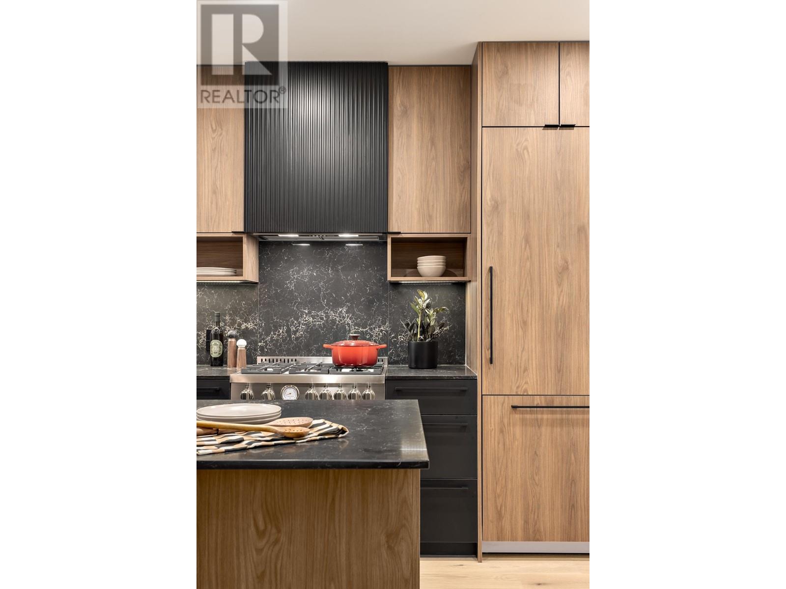 105 2377 E 11th Avenue, Vancouver, British Columbia  V5N 4X7 - Photo 4 - R2974199