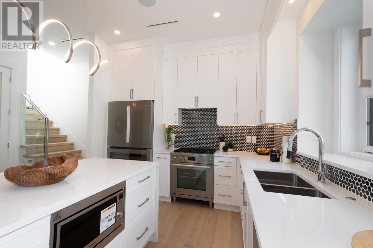 3075 Courtenay Street, Vancouver, British Columbia  V6R 3X8 - Photo 17 - R2974212