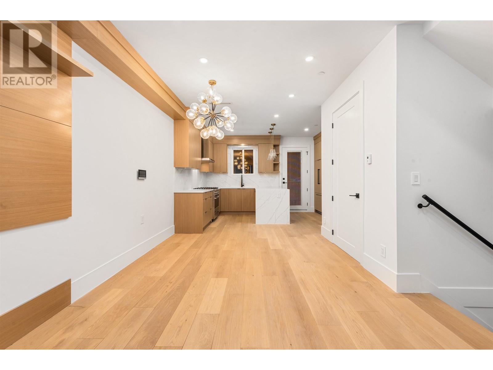 2050 Ferndale Street, Vancouver, British Columbia  V5L 1Y1 - Photo 12 - R2974226